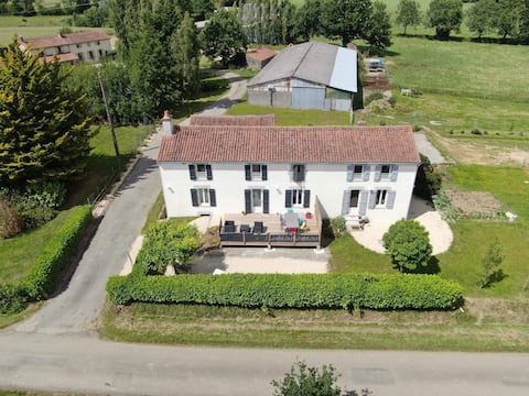 Les Gîtes de la Barre near PUY DU FOU