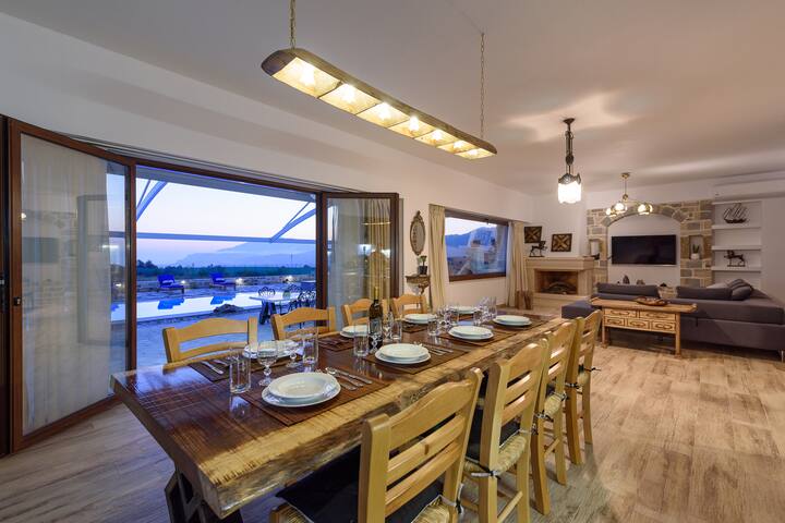 VILLA ZEUS & DIONE -LUXURY HIDEAWAY IN SOUTH CRETE gallery image 3