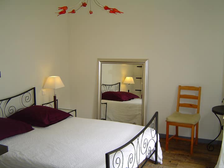 საძინებელი 1