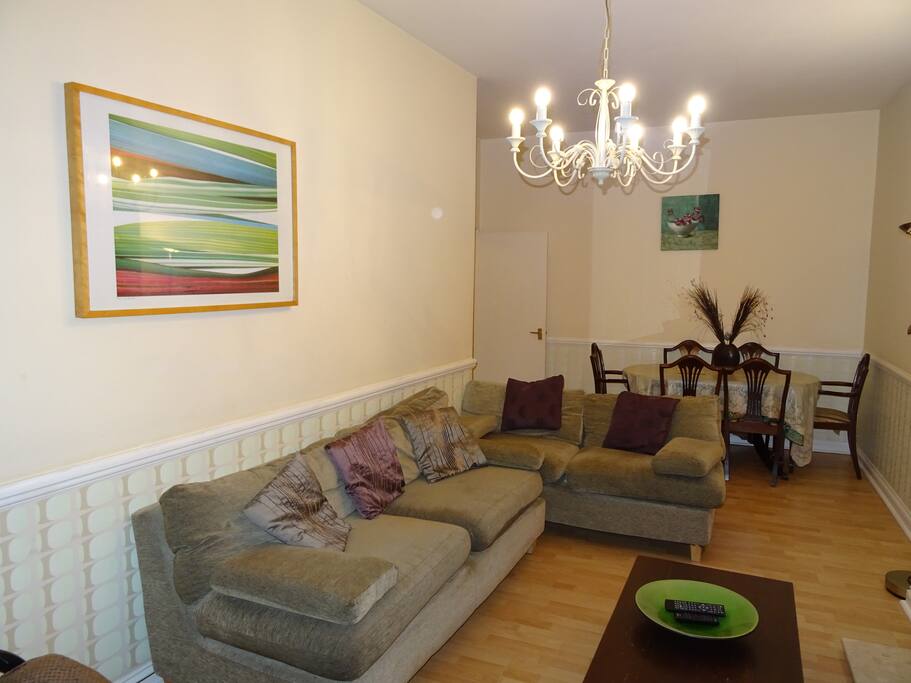 Lounge - seating and dining table