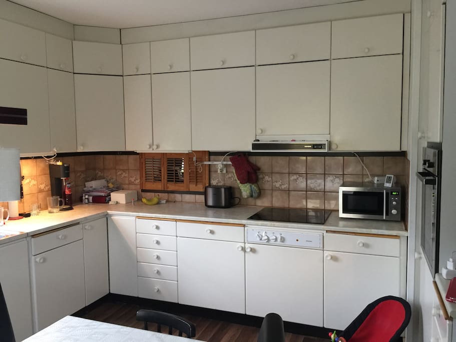 The kitchen. It´s from the 80`s but has new appliances.