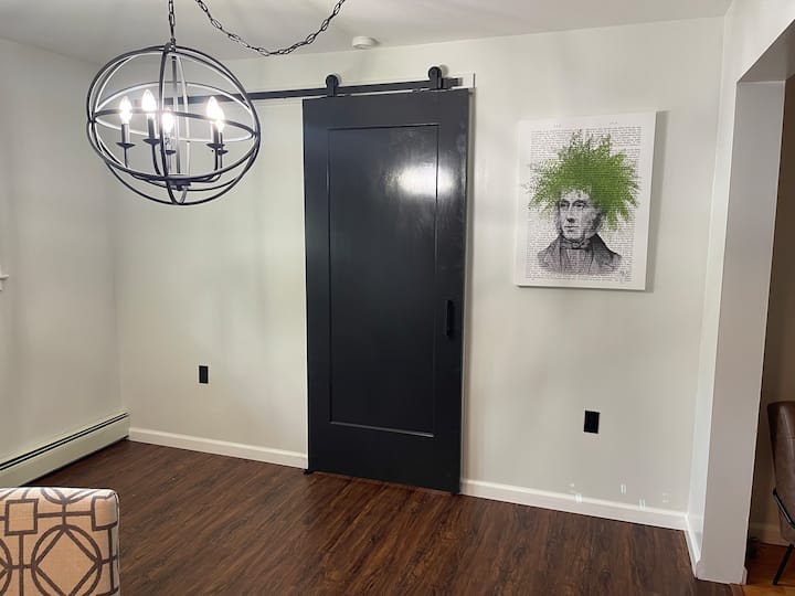 Mlango katika chumba cha kulala #2