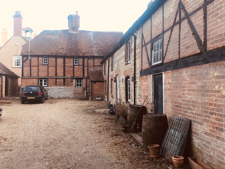 Burcot Holiday Rentals & Homes England, United Kingdom Airbnb