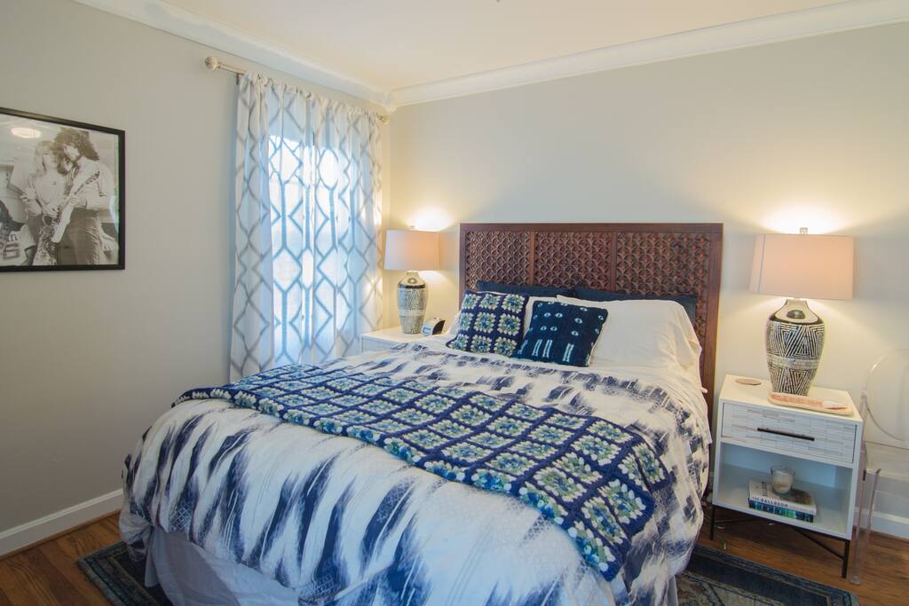 Master Bedroom (Queen)