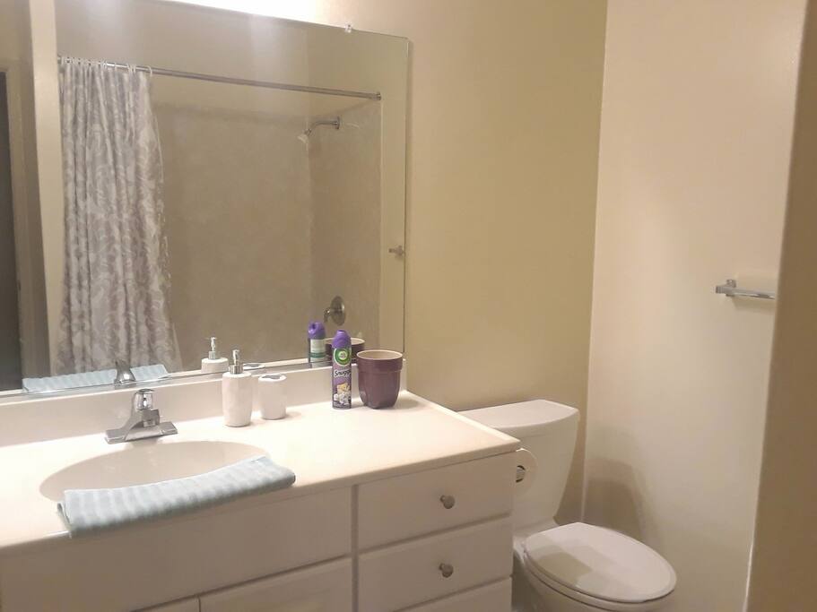 Nice and clean bathroom
