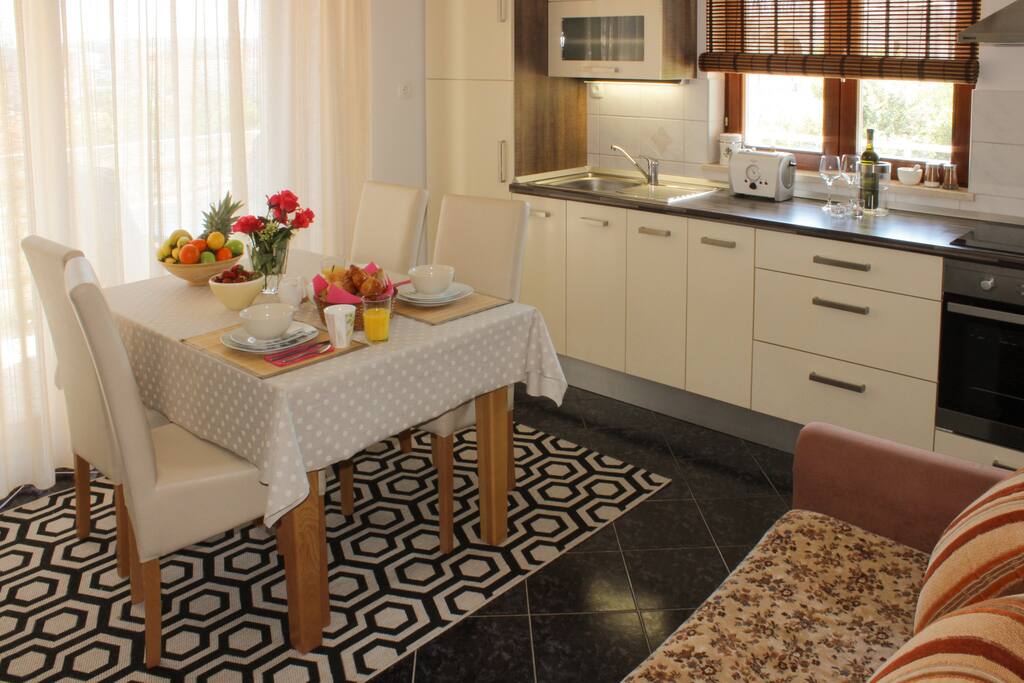 Kitchen & Living Room