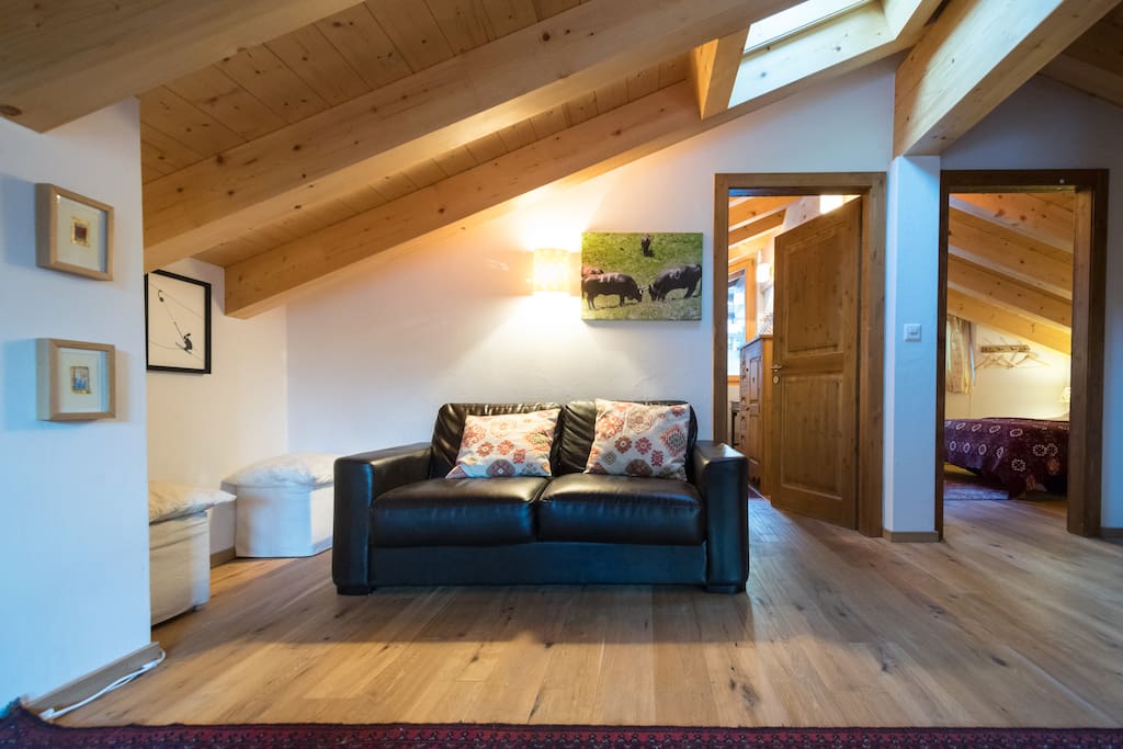 Mezzanine with 42" tv, freeview and Netflix, two double bedrooms, bathroom and laundry