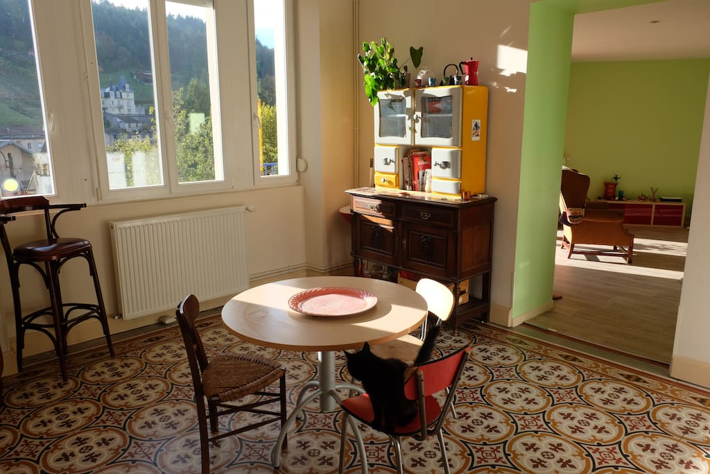 cuisine spacieuse équipée