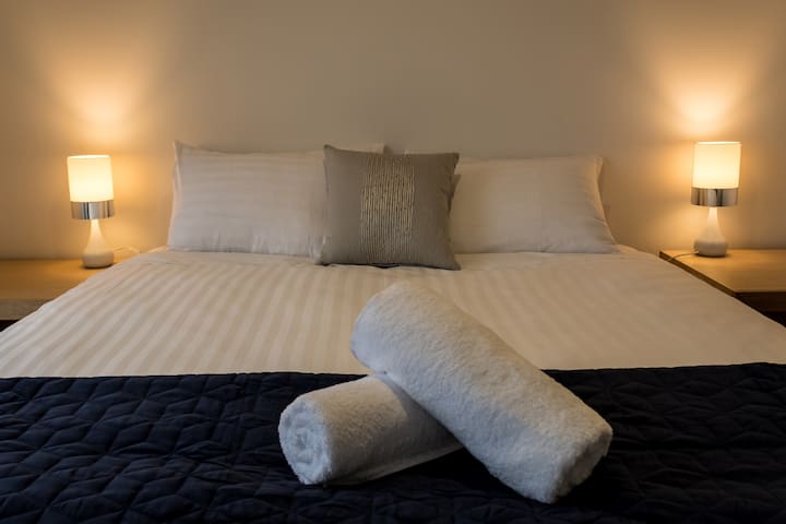 Ulverstone Waterfront Apartments – Mountain View