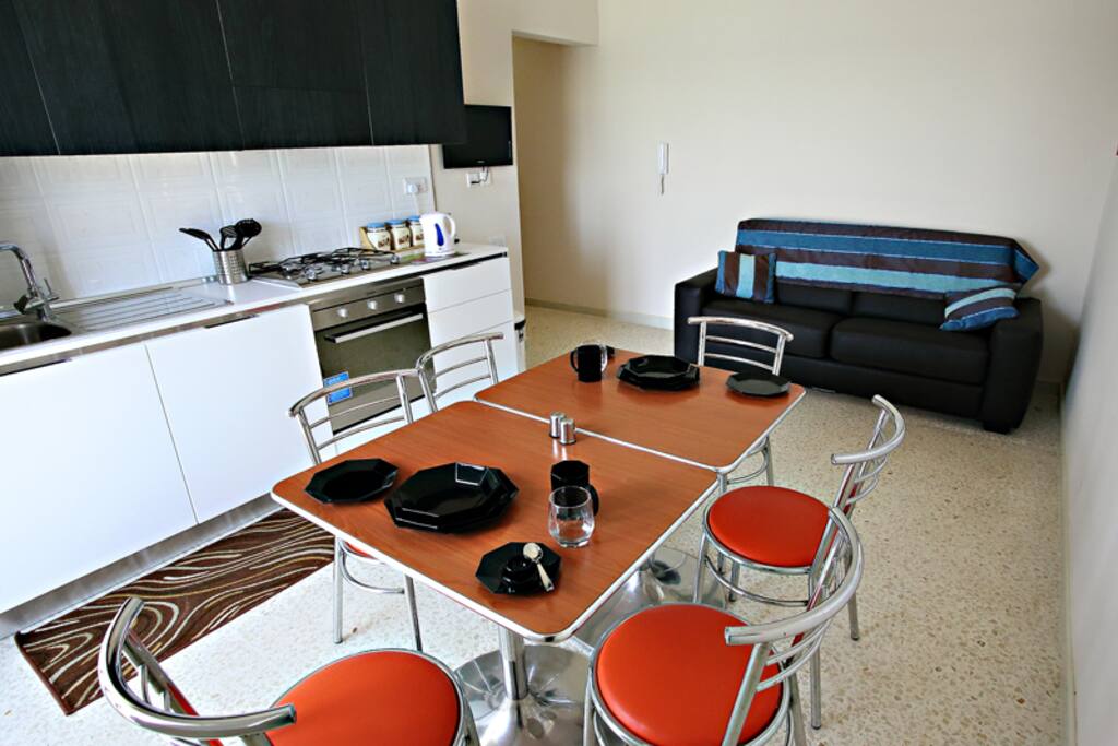 KITCHEN WITH SOFA BED