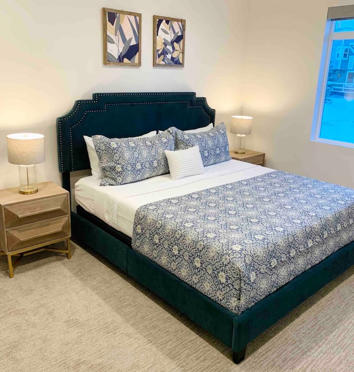 Dormitorio tamaño king #3 con baño privado