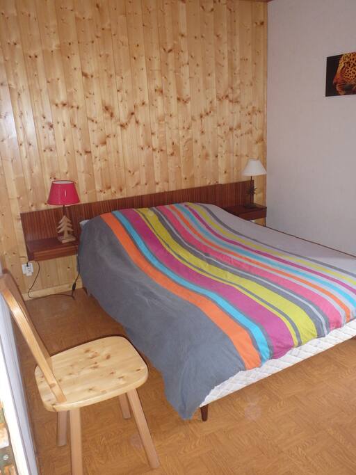 Chambre principale, avec accès direct au balcon