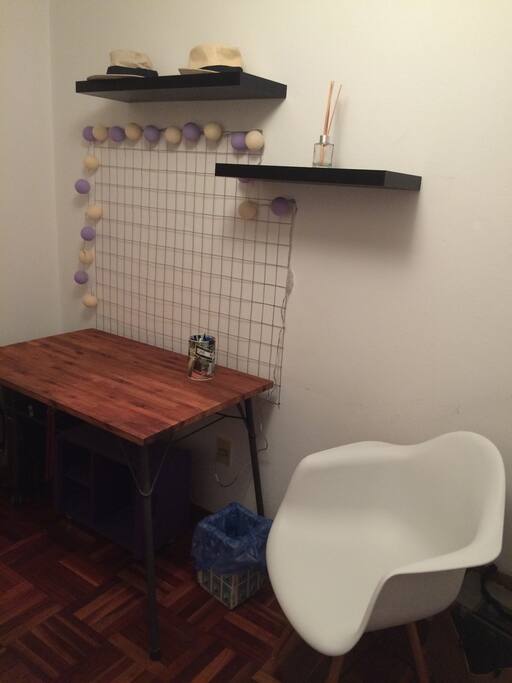 Escritorio para estudiar o trabajar