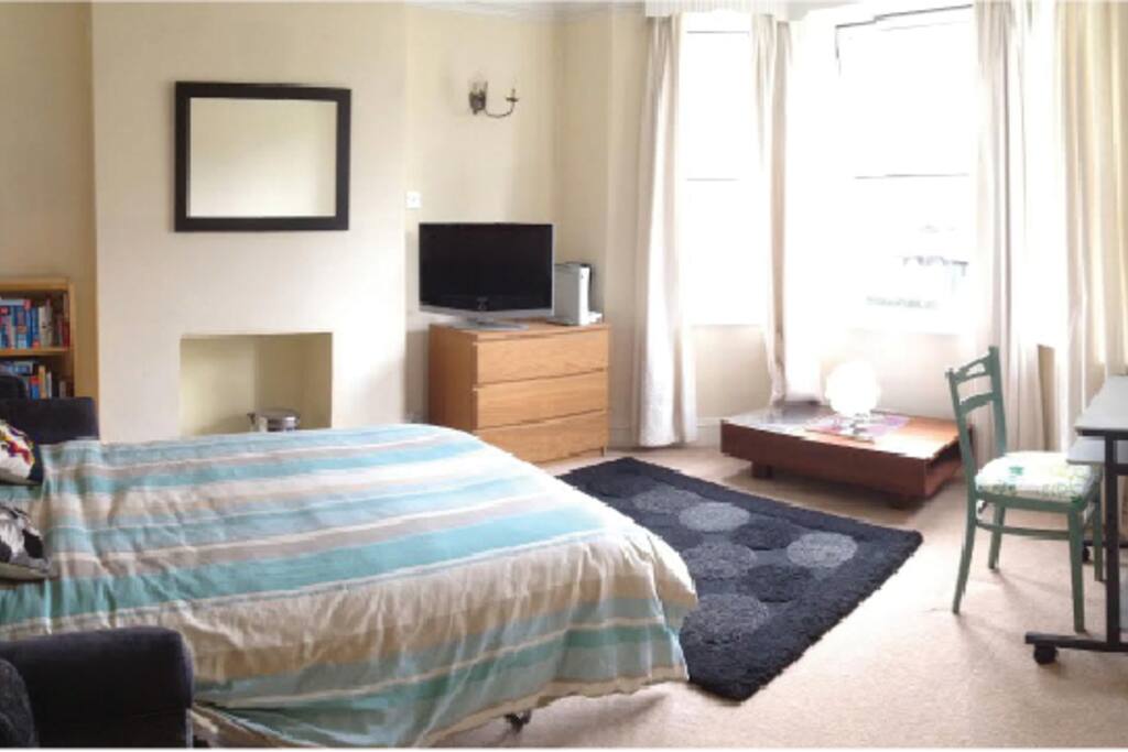 Bright spacious room