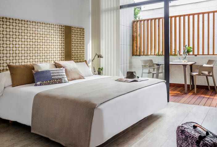 Spacious Apartment with Private Parking in Atocha gallery image 2