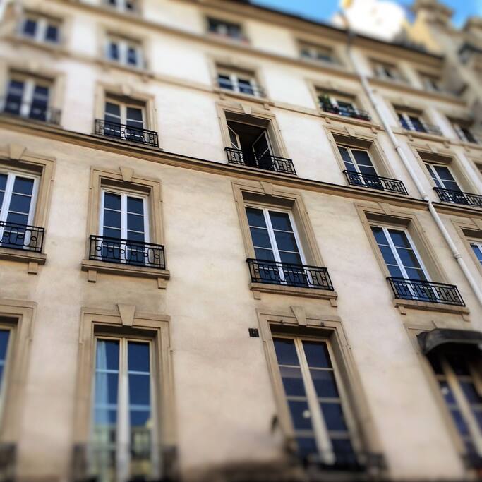 The flat is on the second floor of this building. With elevator
