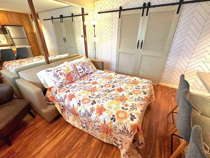 Apartment Close To The Beach - Honolulu, HI