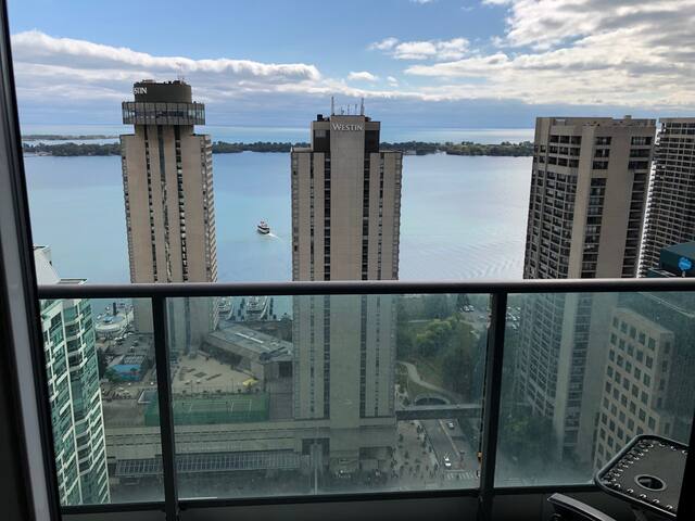 Brand new private bedroom with amazing lake view