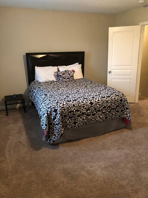 Queen Bedroom 1