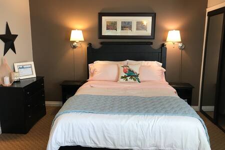 Brookside Studio at Blue - Dog Friendly