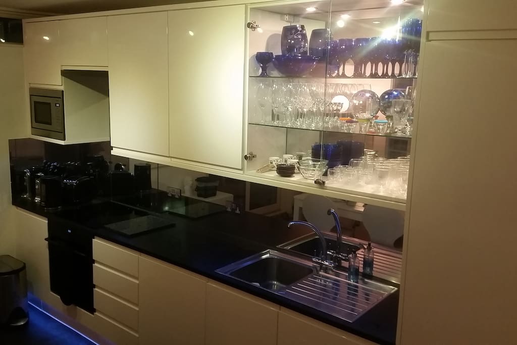 Kitchen (shared)