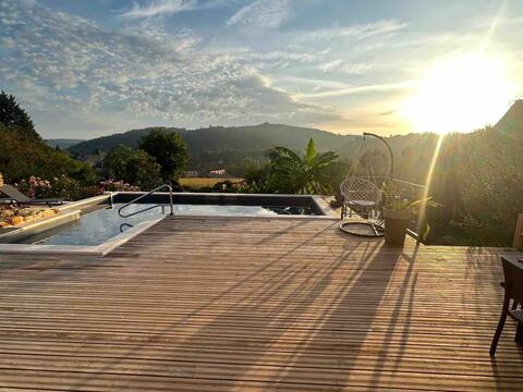 Gite with pool 8 to 10 people