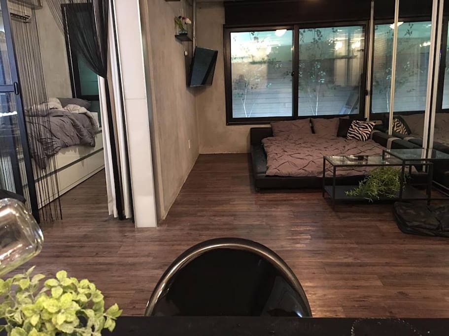 2-5 person stay - Double bed, single bed, and additional bed