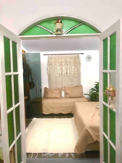 Airbnb em destaque: Studio on the seafront - Suka's corner em Santa Cruz Cabrália