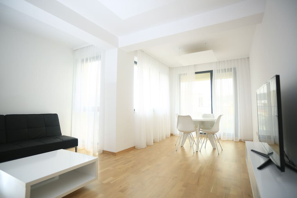 Living Room - View from entrance