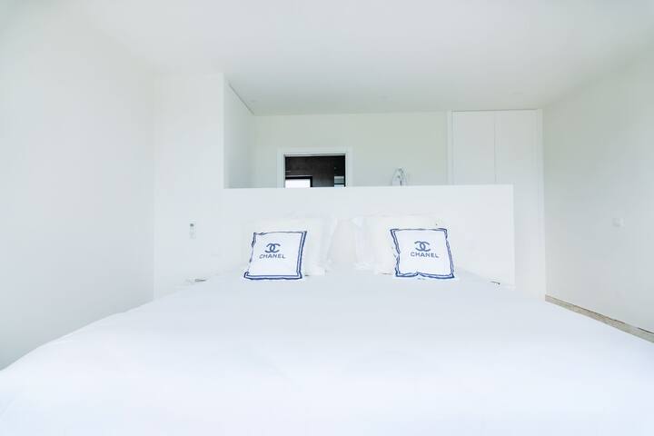 Moderne luxueuze splinternieuwe villa te Cadaval . gallery image 5