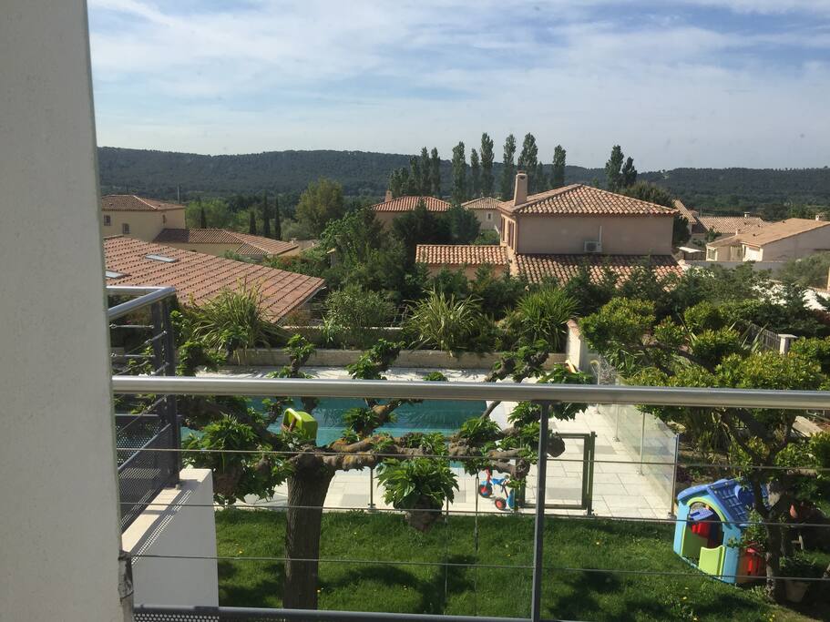 vue de la terrasse au début du printemps..