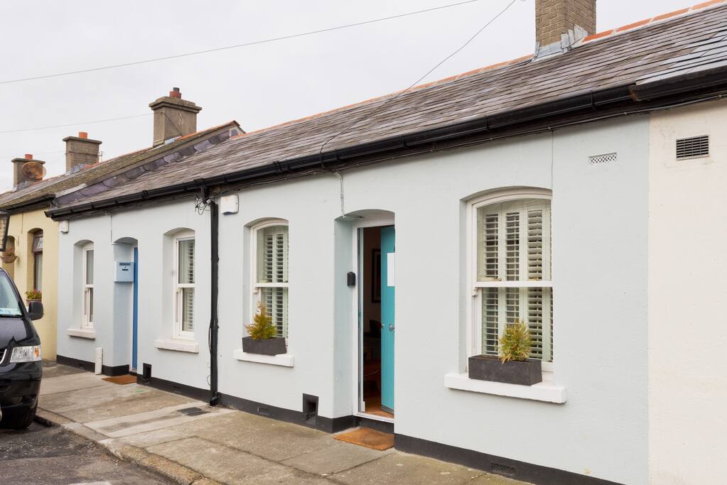 Front of cottage
