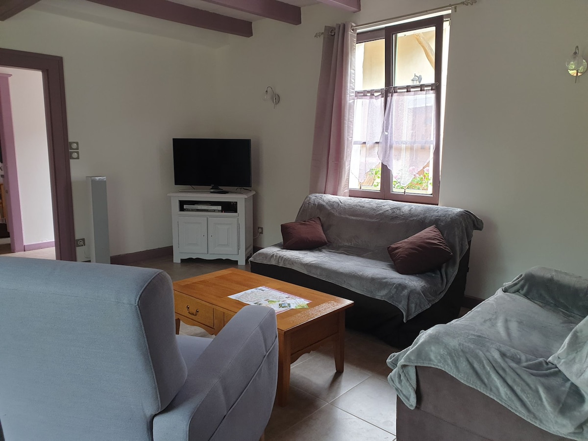 Top Airbnb: "La Belle Eau Calme" cottage in the Argonne Meuse forest à Meuse