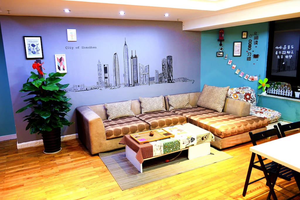 Spacious Living Room area