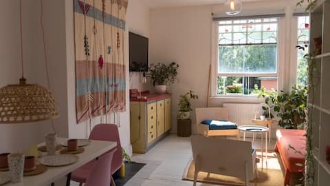 Top performing Airbnb: THE STUDIO - Plant filled & bright - West Didsbury in Withington