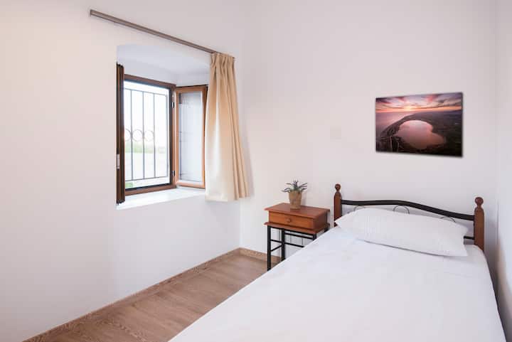 podna dječja spavaća soba