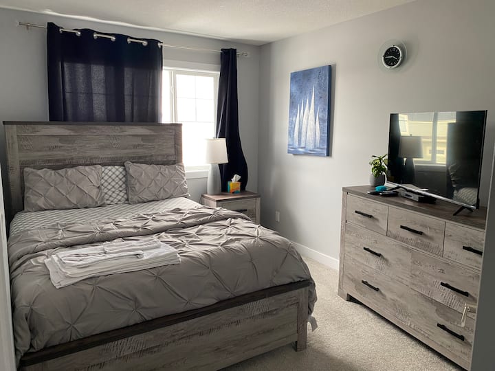 West Edmonton Vacation Rentals & Homes Edmonton, Canada Airbnb