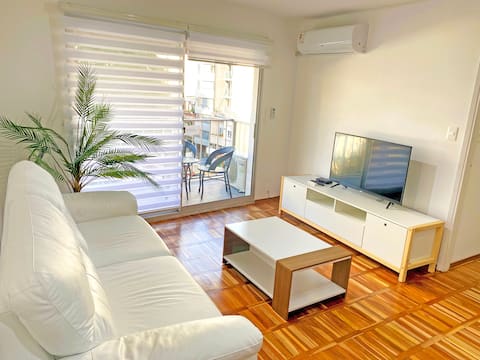 Bright apartment in quiet and safe Pocitos neighborhood