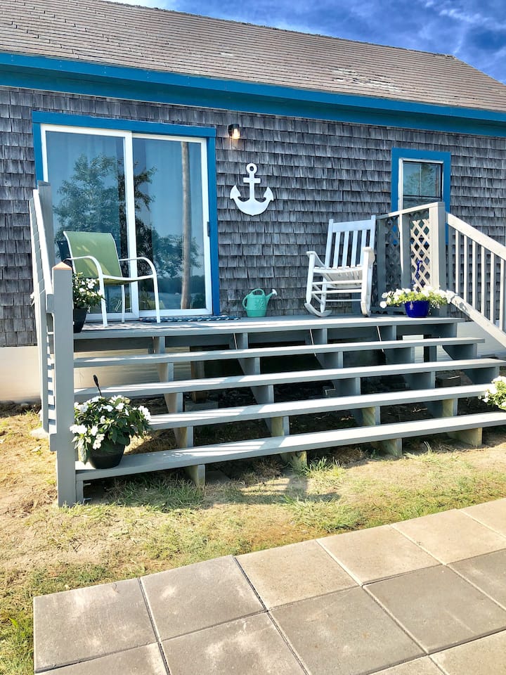 Taunton Bay Waterfront Cottage - Lamoine State Park, Lamoine