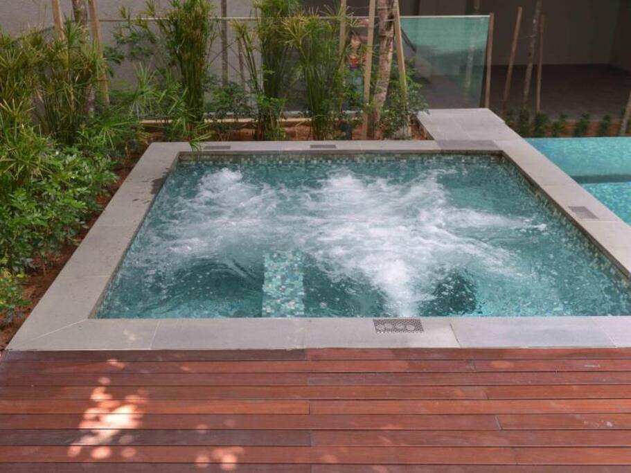 Jacuzzi