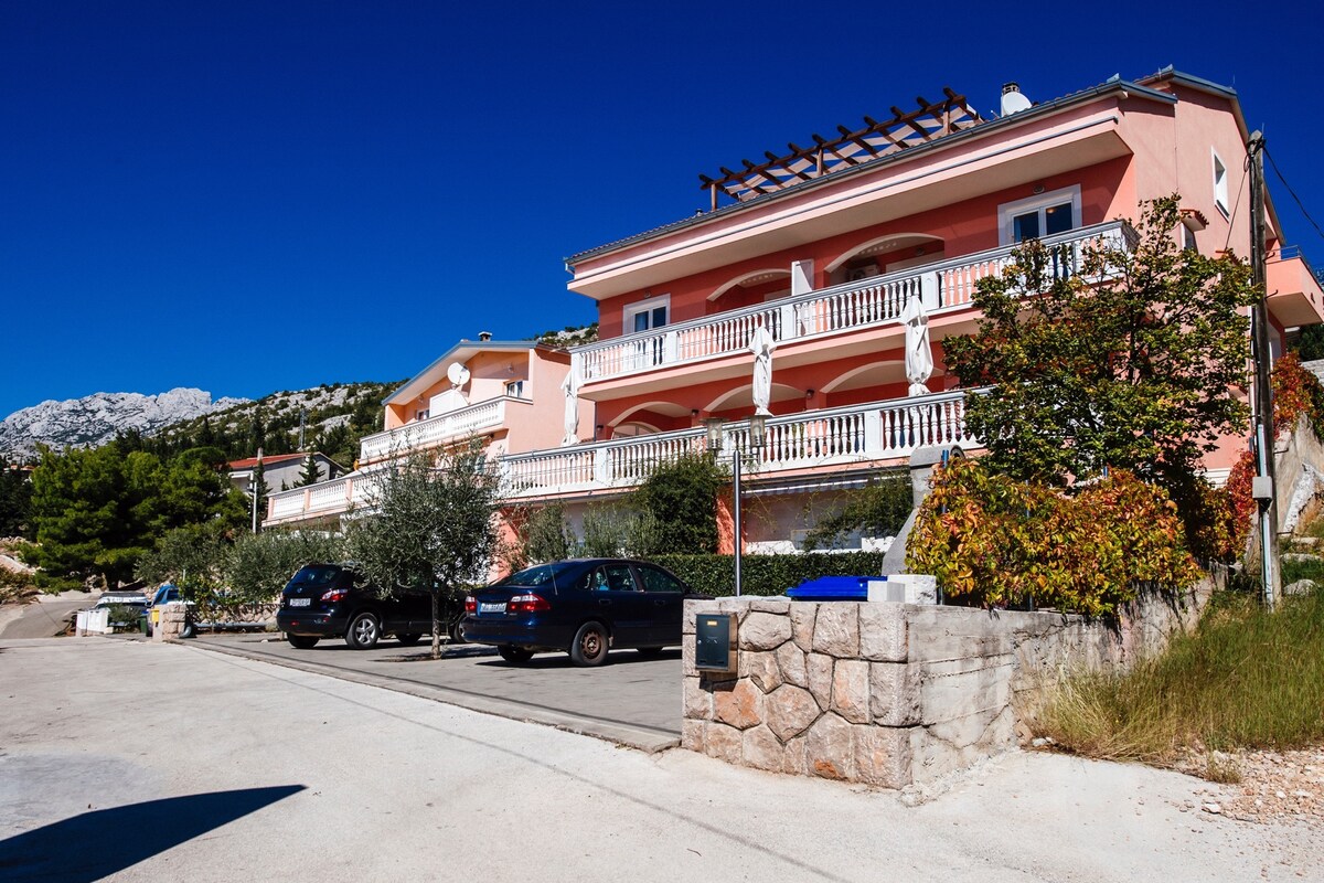 Apartman 8 · Apartment A