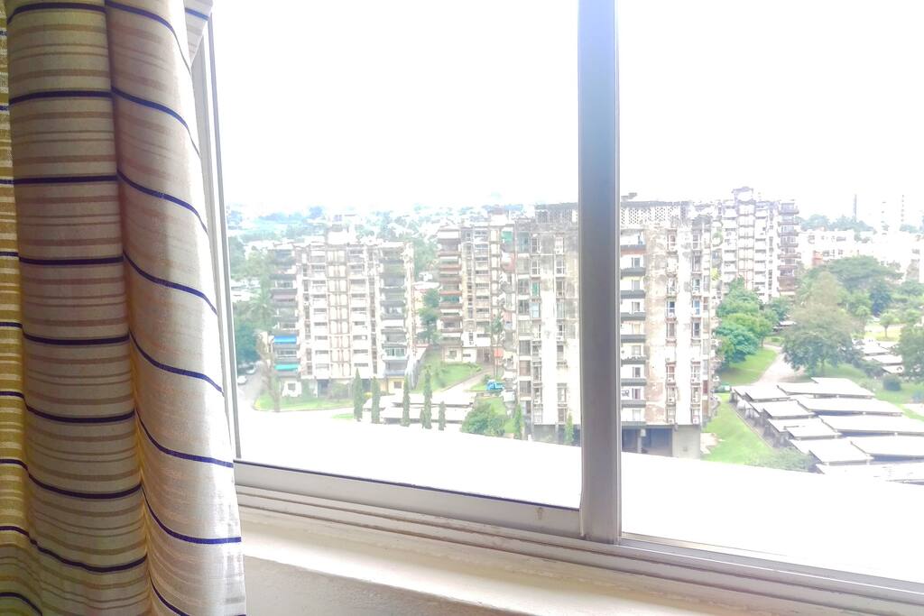 Vu de la chambre principale sur premier vis à vis