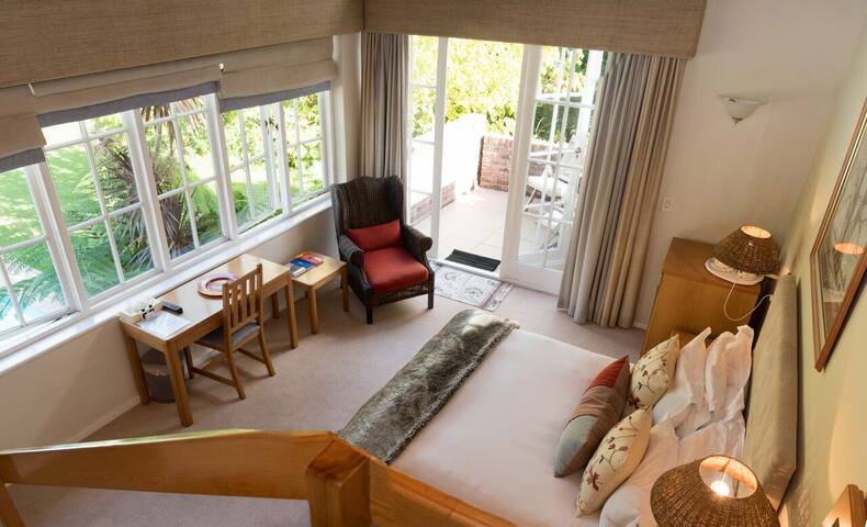 Canterbury House gallery image 3