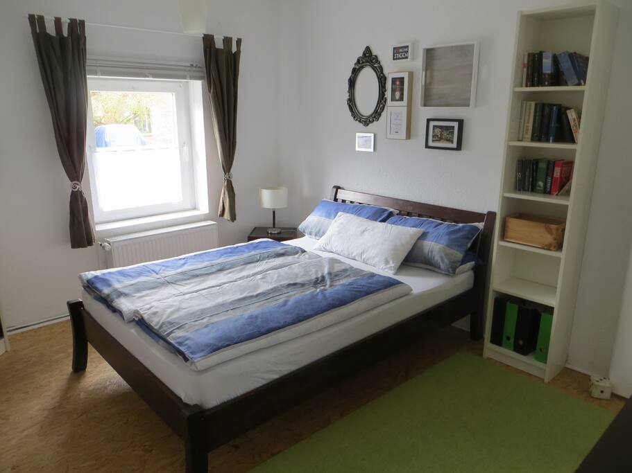 Das Elternzimmer.