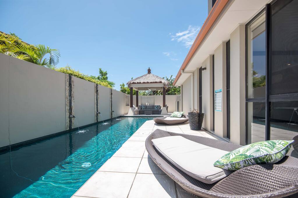 25 mtrs lap pool with Bali Hut and Banana lounges