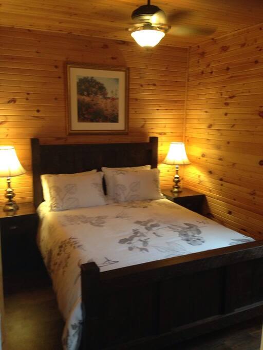 Queen Bedroom