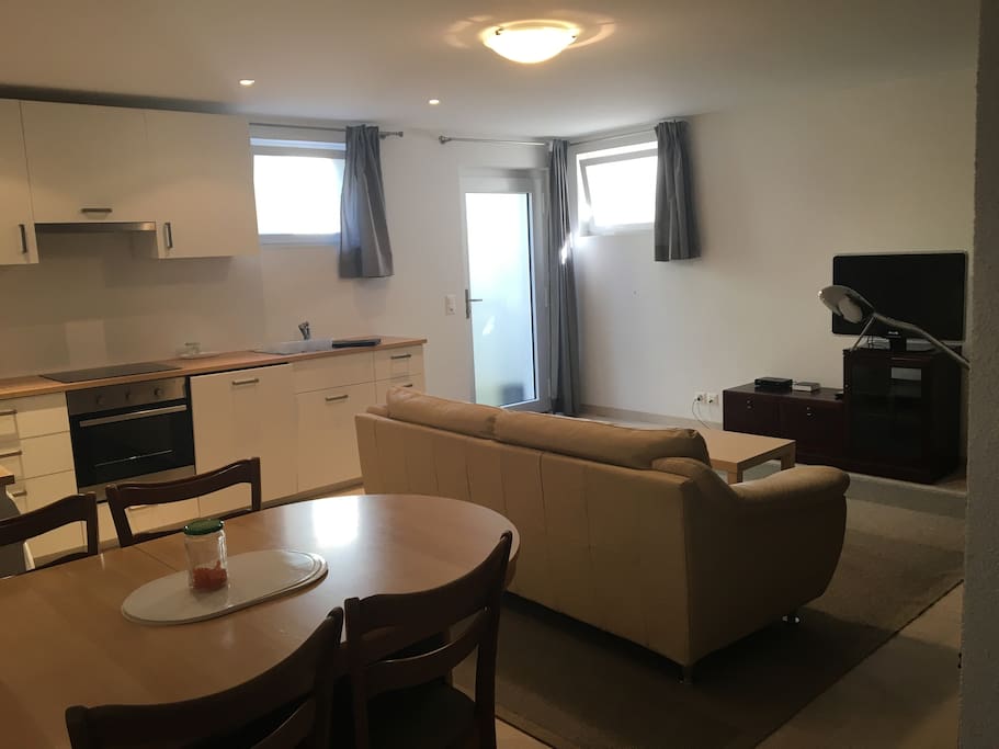 Lounge/kitchen area