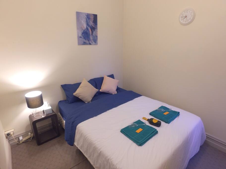 Large Bedroom with Queen Size Bed