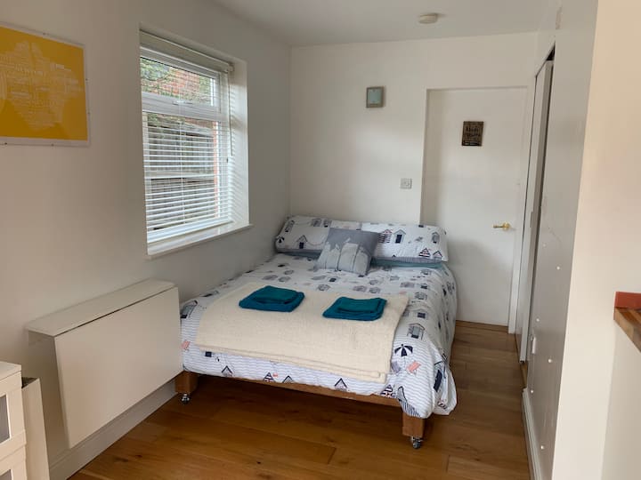 Ryde Holiday Rentals & Homes England, United Kingdom Airbnb