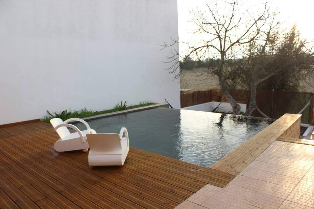 Piscina exterior privada com 25m2